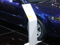 dibond_mazda_stand_innovaton_02.jpg
