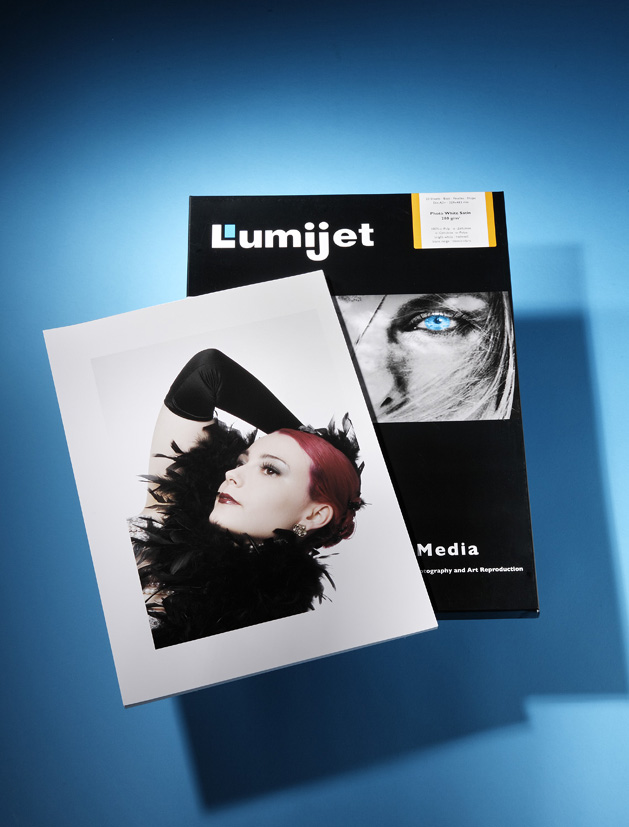 (c)lumijet pack shot and sample print_small.jpg