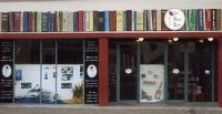 illustrations and murals the book shelf 200.gif