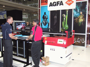 Agfa stand.gif