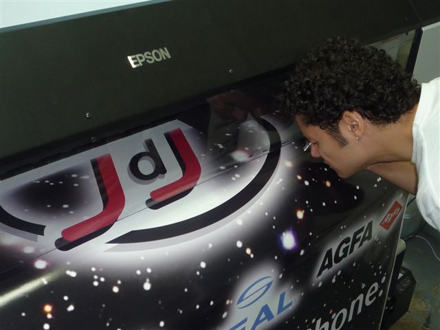 van_walter_epson_inspect.jpg