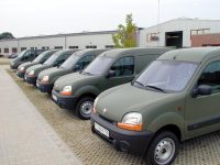 Army Taxifilm Renault Kangoos Bronzegruen