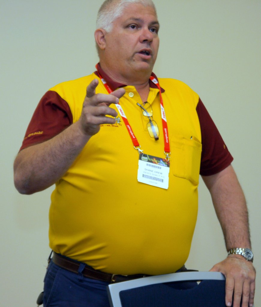 ShaneDrew addresses APVWA meeting