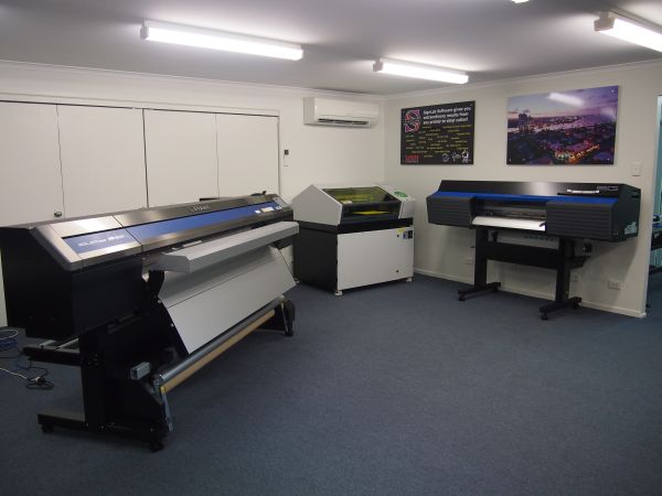 Sign Essentials Showroom 2016