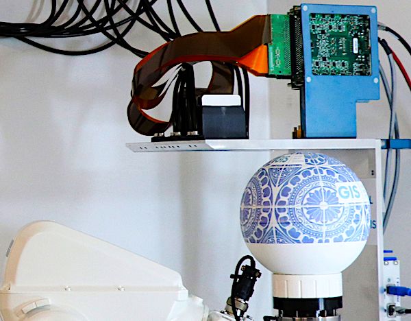 GIS inkjet printing complex surfaces