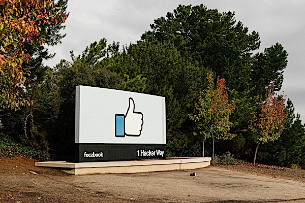 23facebook ads superJumbo