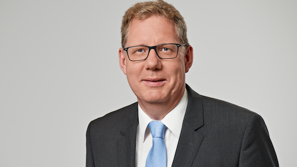 Dr.Heering Markus Juni 2017 quer 1600x900