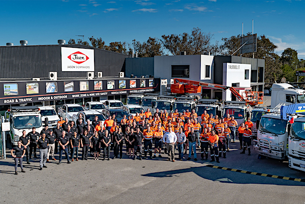 pre covid Jasonsignmakers group photo 2019