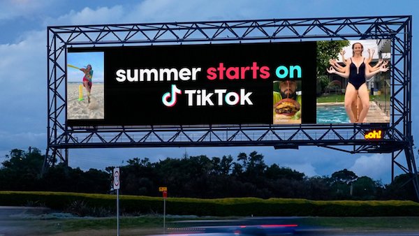 summer-road-billboard-landscape-1536x864.jpg