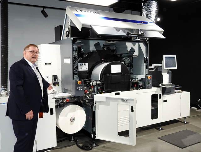 Epson TerryCrawford Explains oress hood up