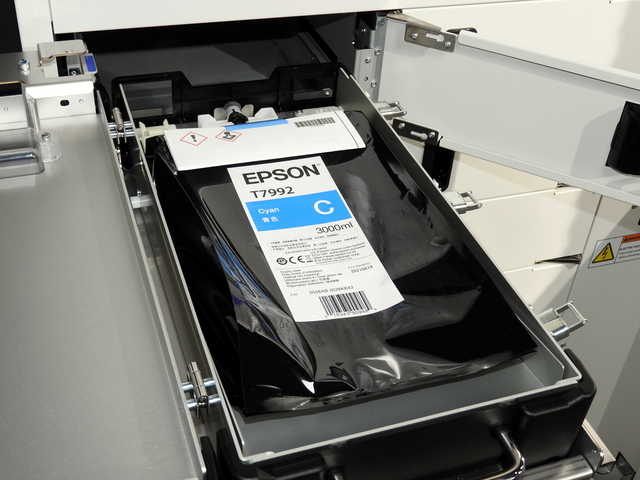 Epson no Cartridges ink bag 3L x2 per colour