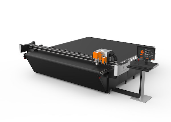 Kongbserg C64 digital cutting table