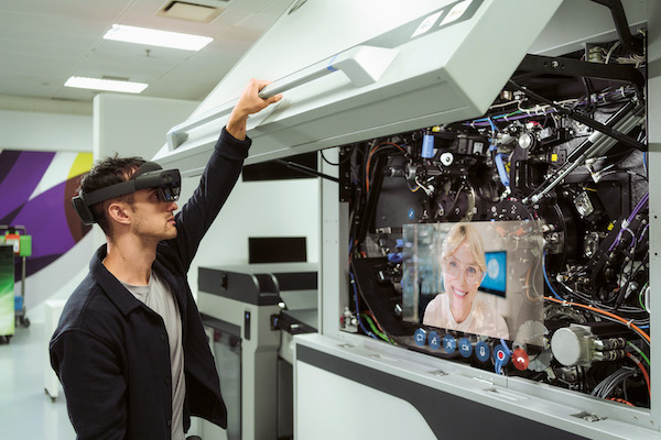 HP_xRServices_Hololens_3.jpg