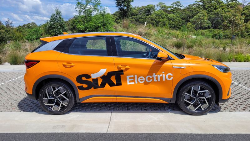 Orafol Sixt wrap