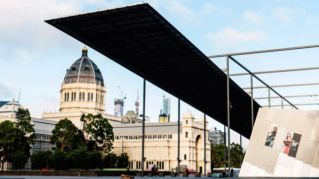 Melbourne Museum old new