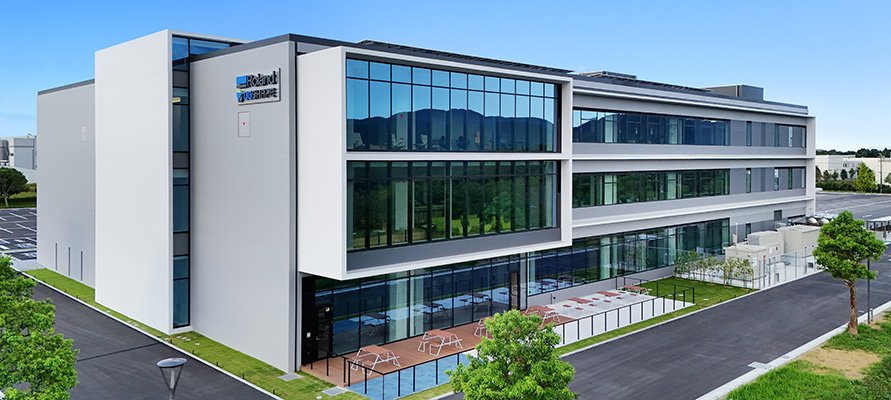 RolandDG corporate profile main
