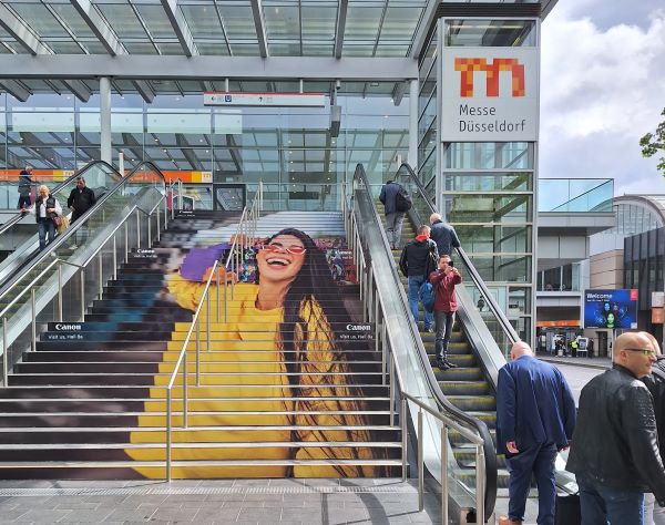 Canon drupa stairs