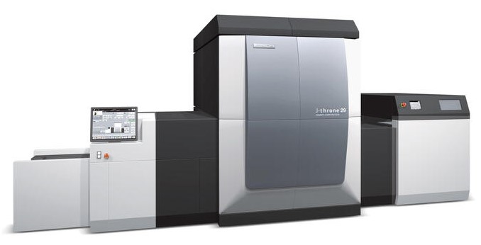 Komori J throne29