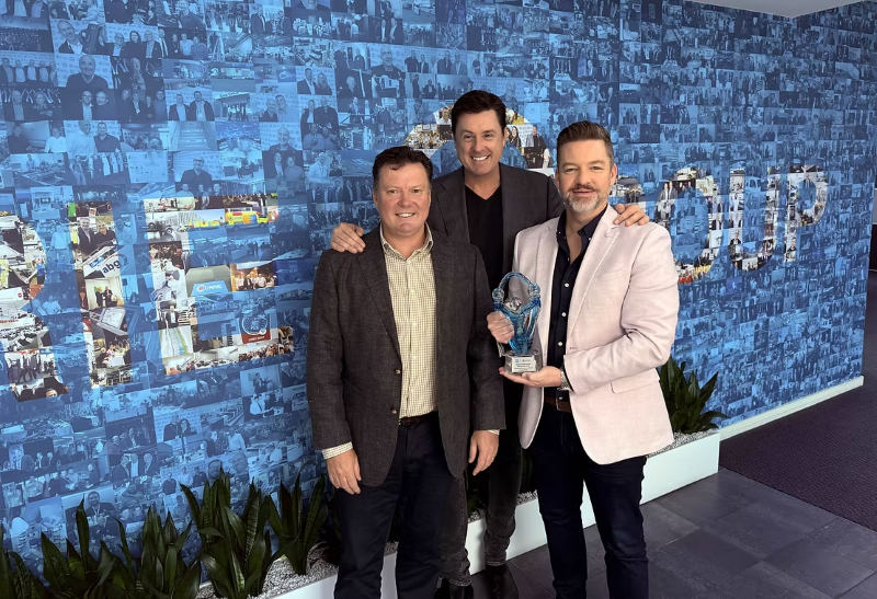 CurrieGRoup HP excellenceAward